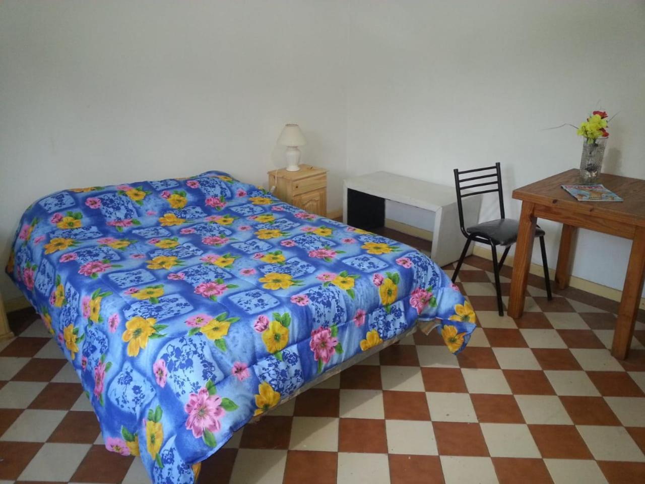 Habitac Indiv Casa De Familia, Flores Буэнос-Айрес Экстерьер фото
